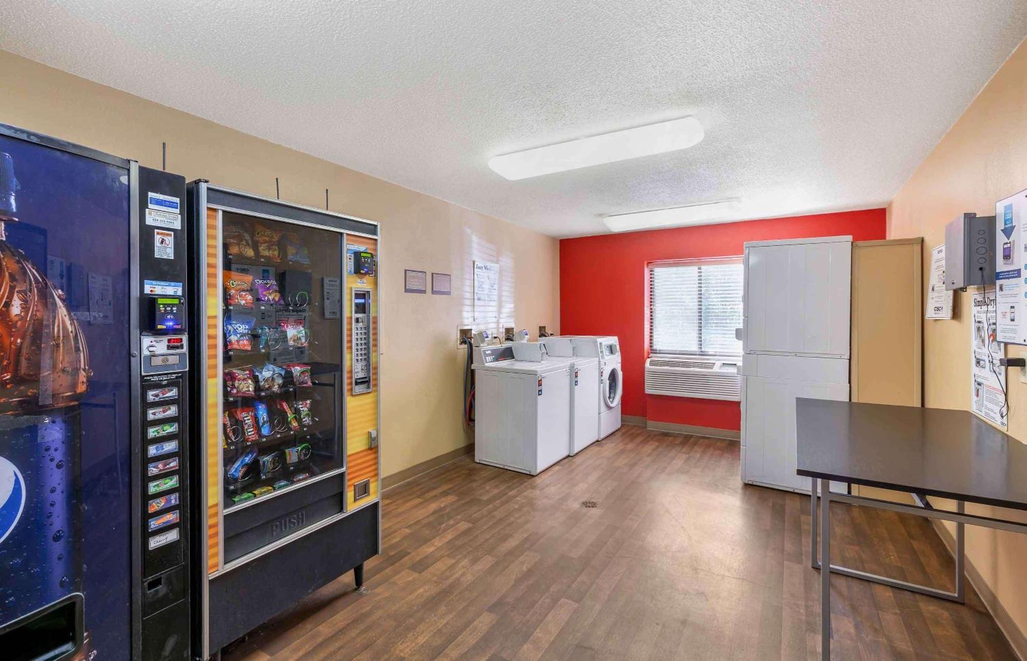 Extended Stay America Suites - Cleveland - Уэстлейк Экстерьер фото